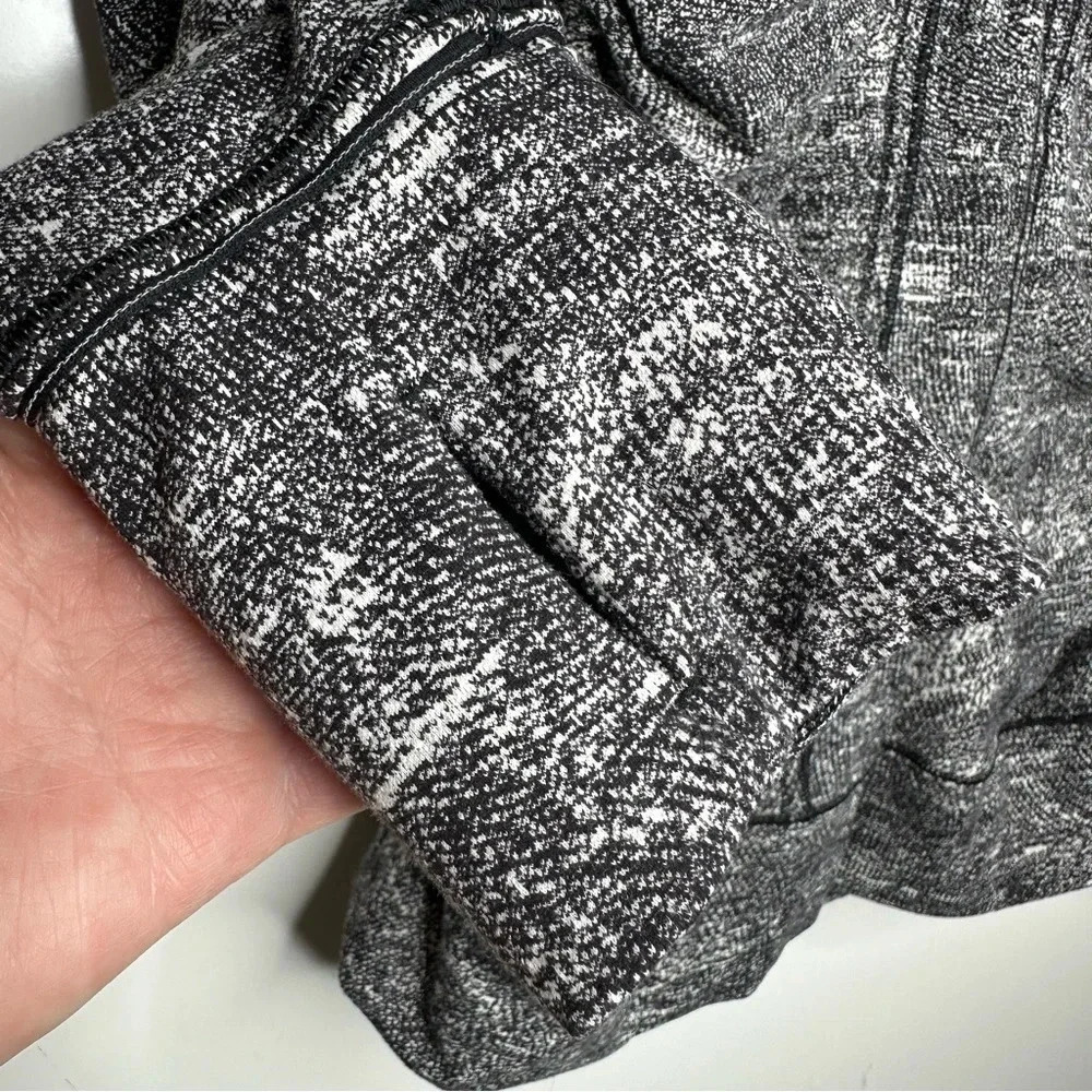 Lululemon Cypress Kiss Half Zip in Rush Jacquard Black White Size 6 - Picture 8 of 15